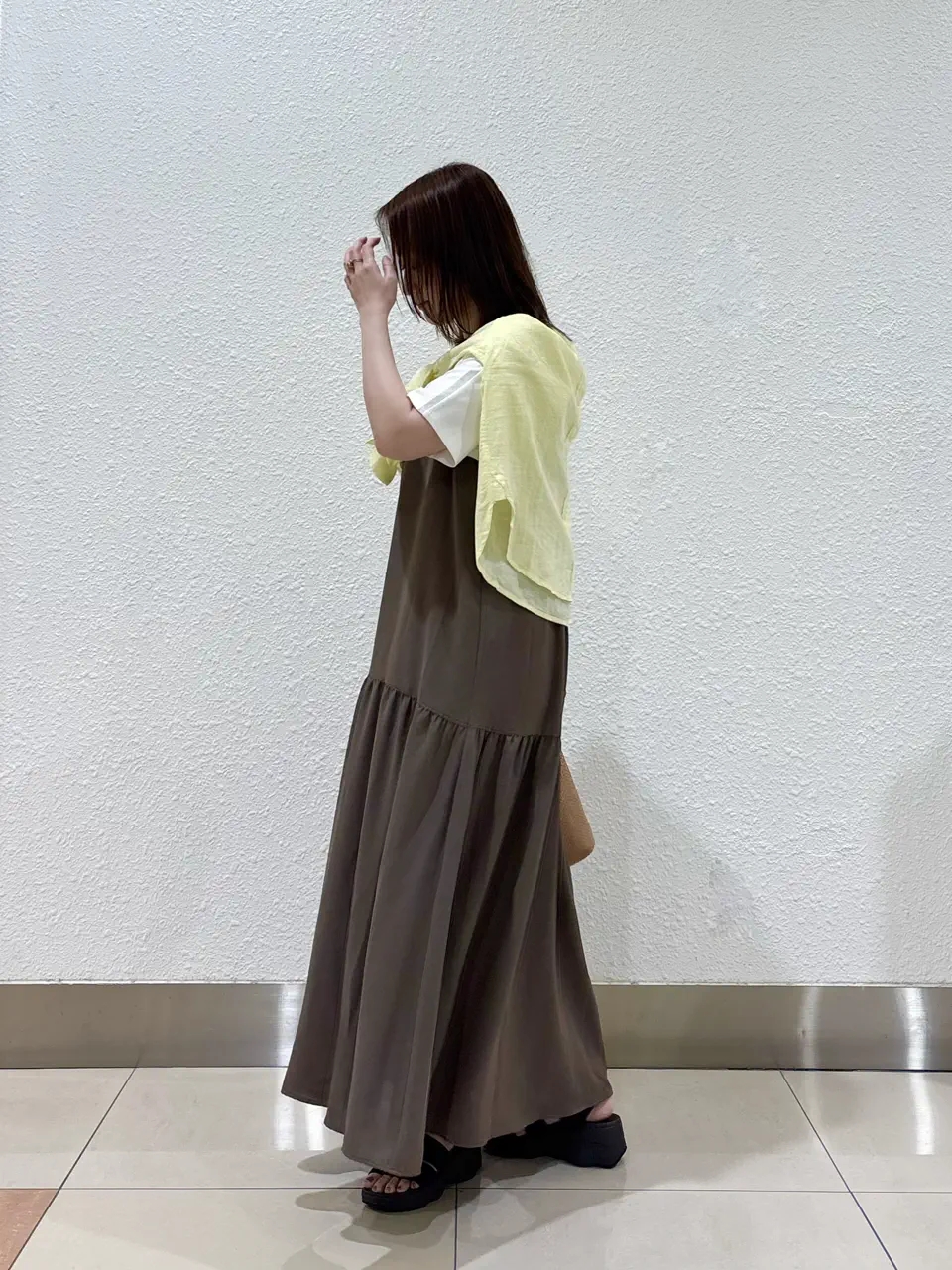 ANY SIS 加藤 コーディネート画像