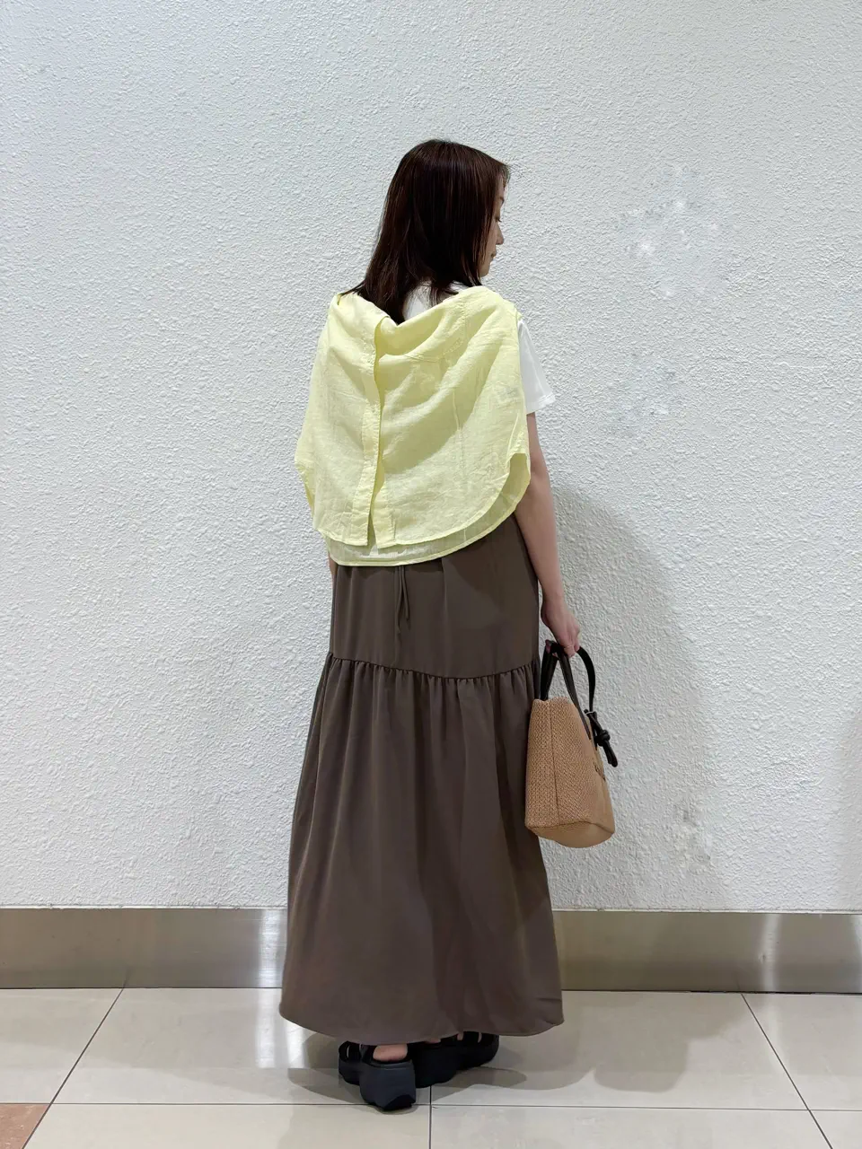 ANY SIS 加藤 コーディネート画像
