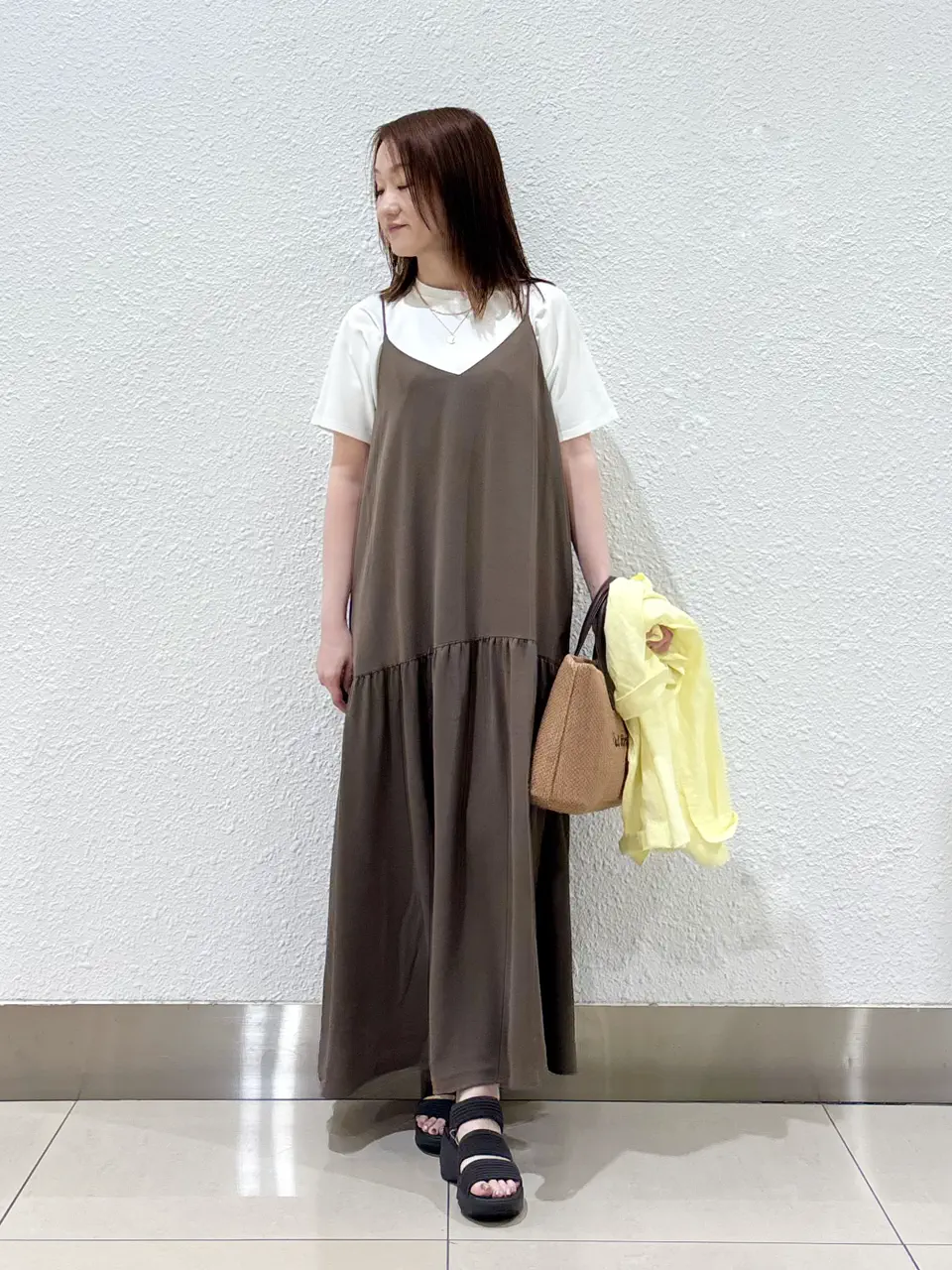ANY SIS 加藤 コーディネート画像