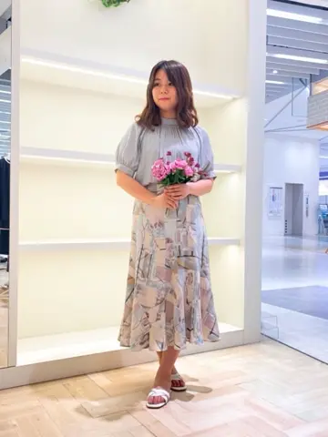 ANY SIS スタッフ コーディネート画像