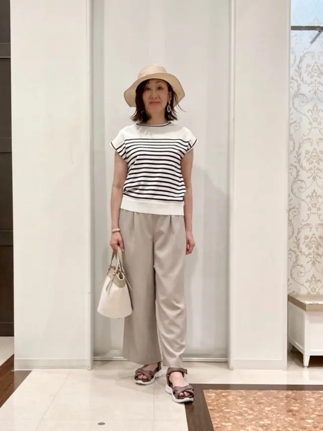 ANY SIS スタッフ コーディネート画像