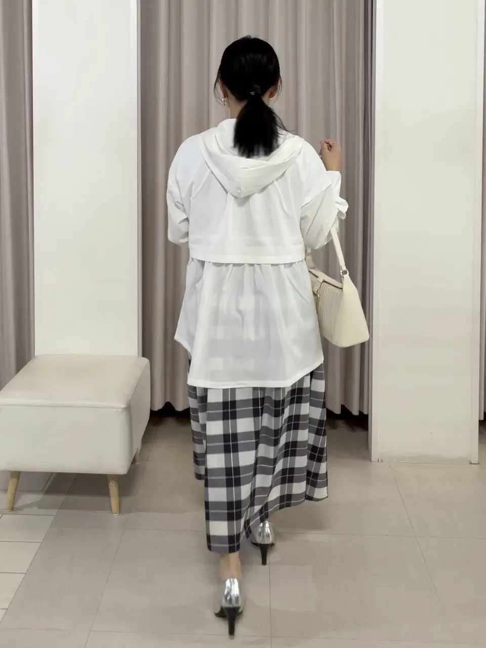 ANY SIS ナラ コーディネート画像