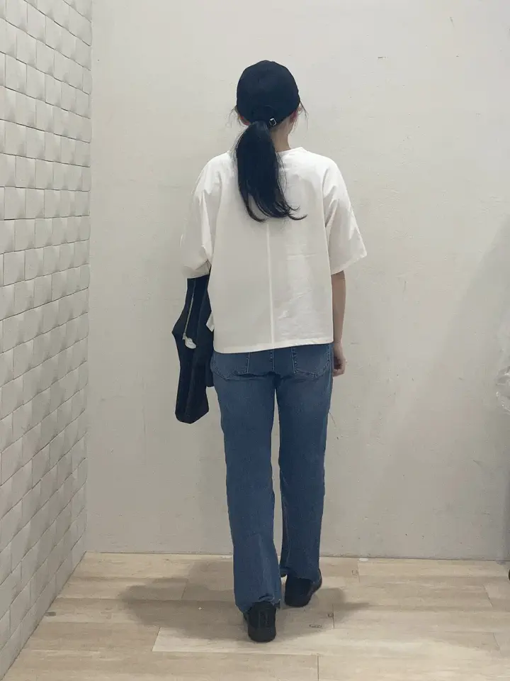 ANY SIS 川根　彩 コーディネート画像