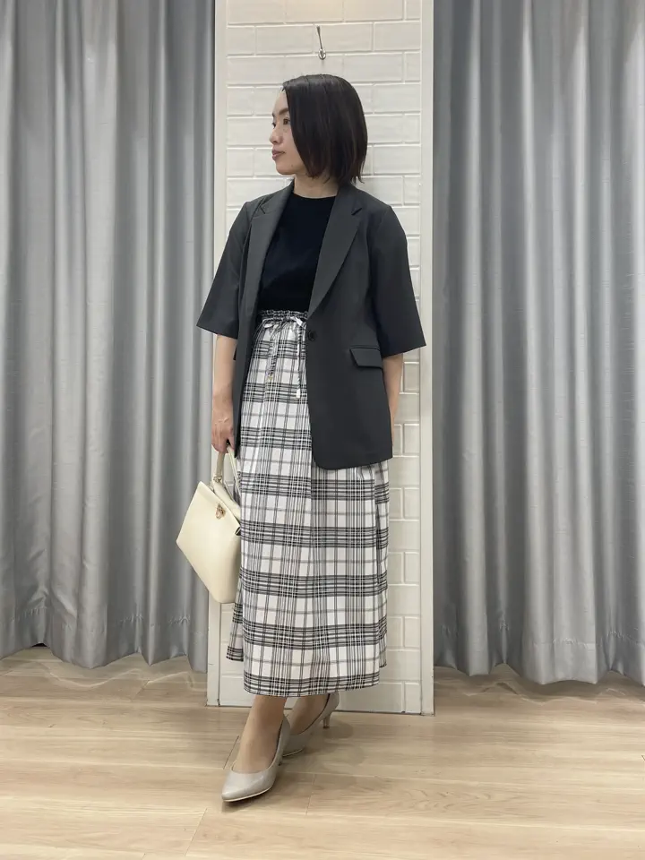 ANY SIS 丸岡 コーディネート画像