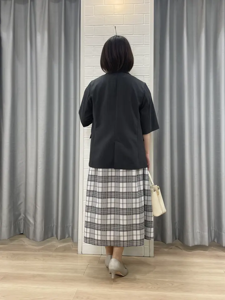 ANY SIS 丸岡 コーディネート画像