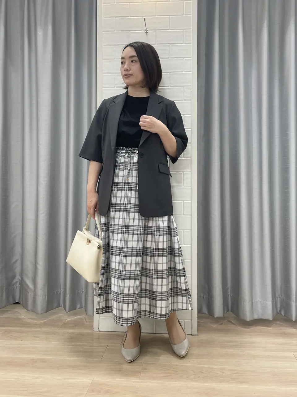 ANY SIS 丸岡 コーディネート画像