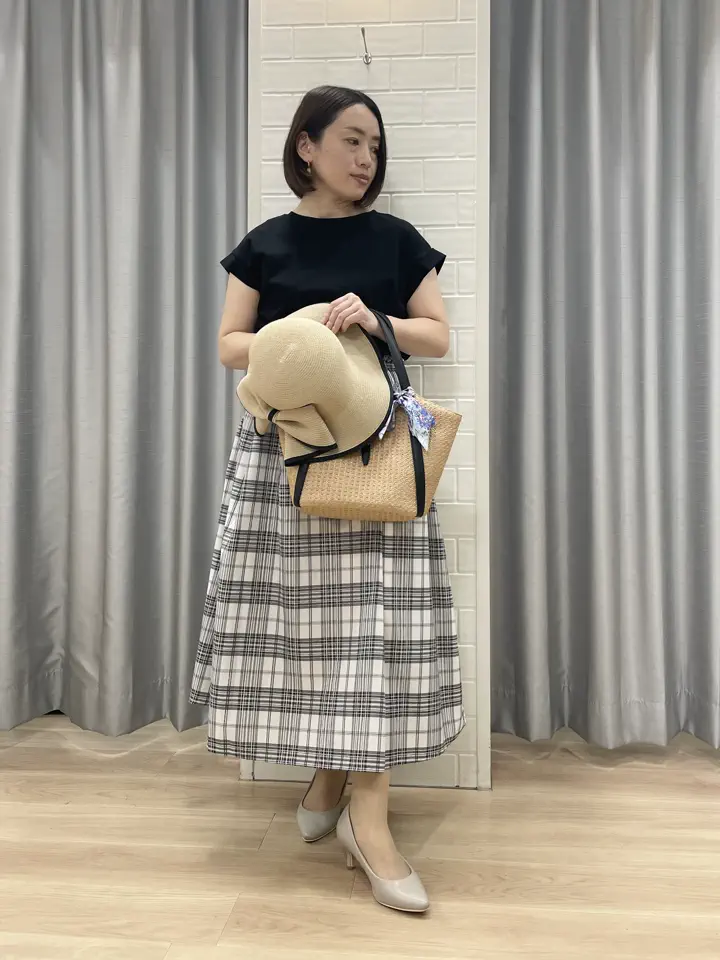 ANY SIS 丸岡 コーディネート画像