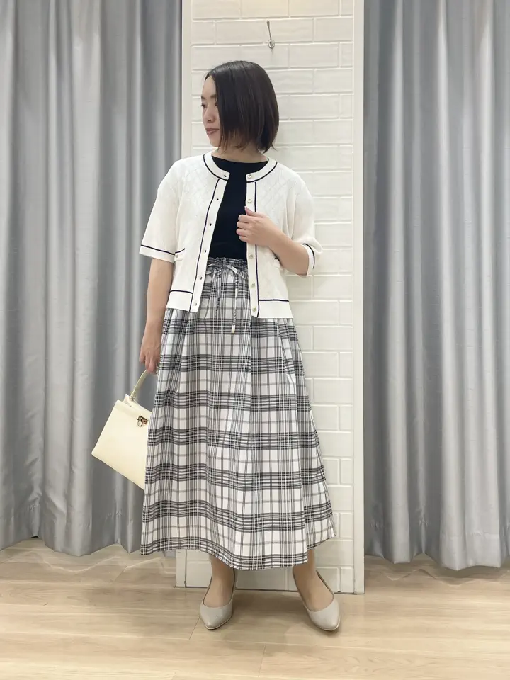 ANY SIS 丸岡 コーディネート画像