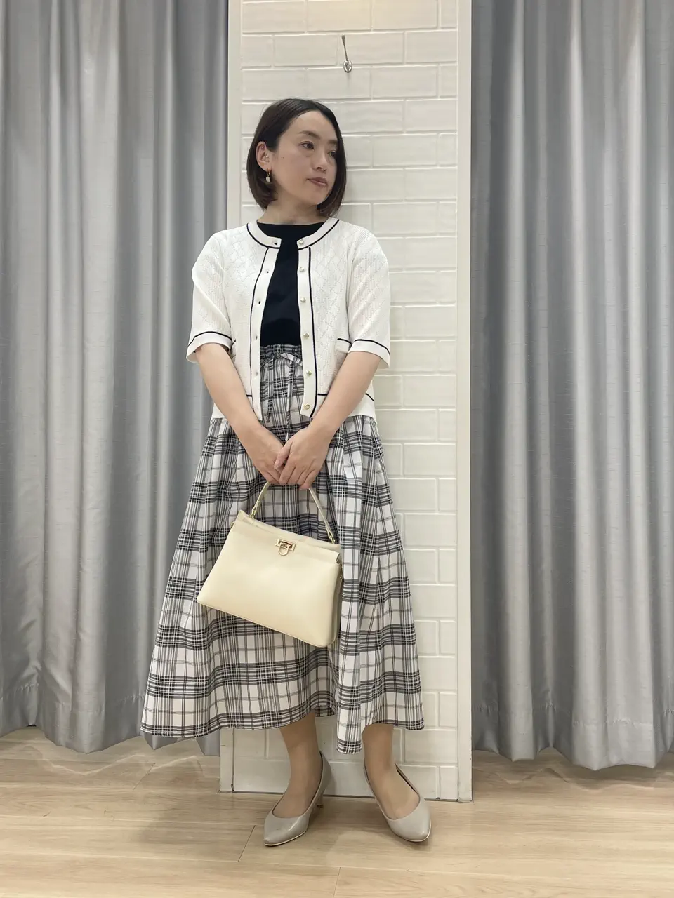 ANY SIS 丸岡 コーディネート画像