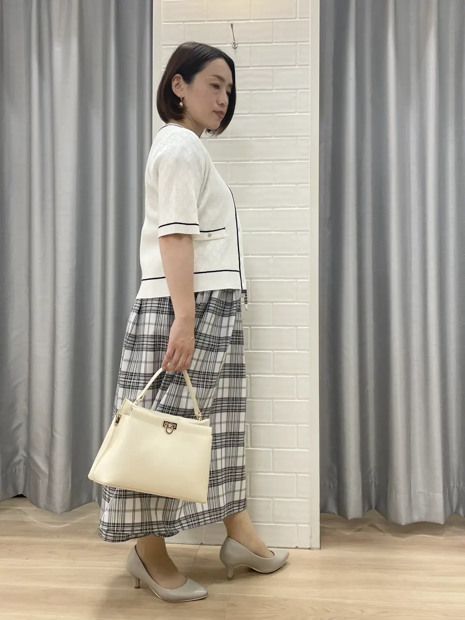 ANY SIS 丸岡 コーディネート画像