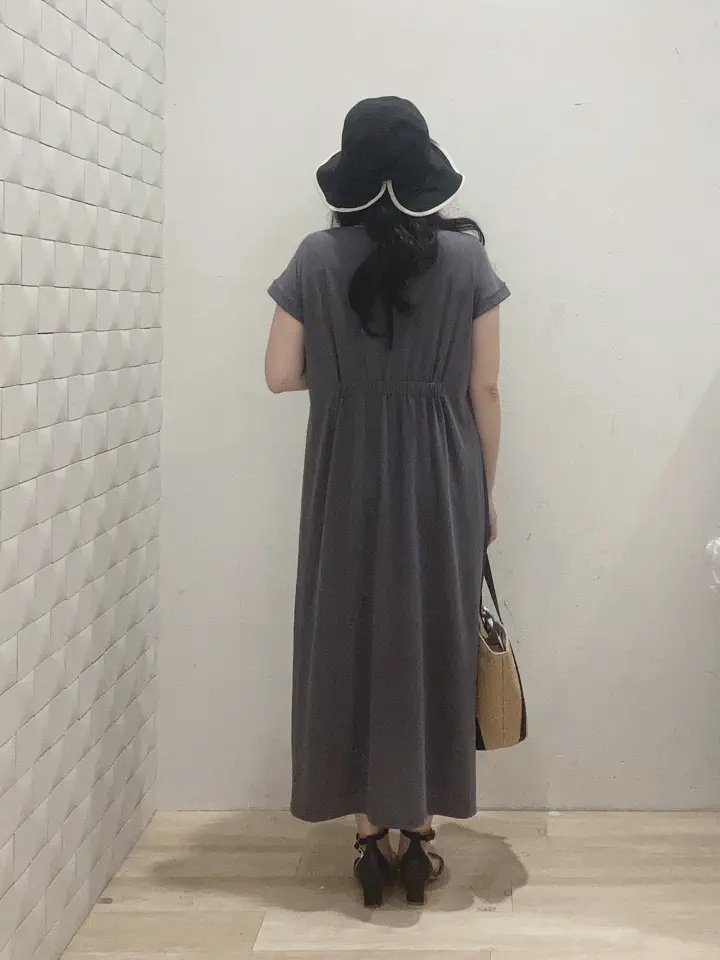 ANY SIS 川根　彩 コーディネート画像