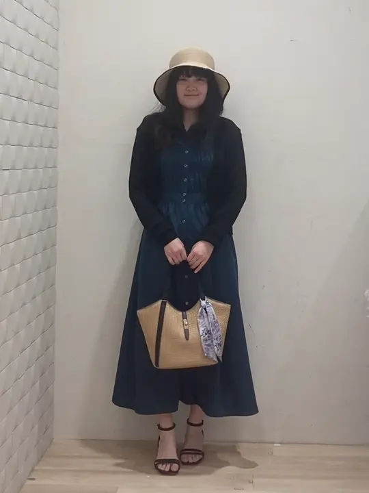 ANY SIS 川根　彩 コーディネート画像