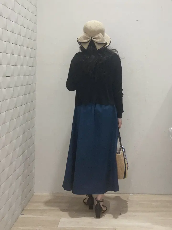 ANY SIS 川根　彩 コーディネート画像