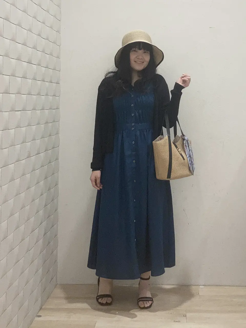 ANY SIS 川根　彩 コーディネート画像