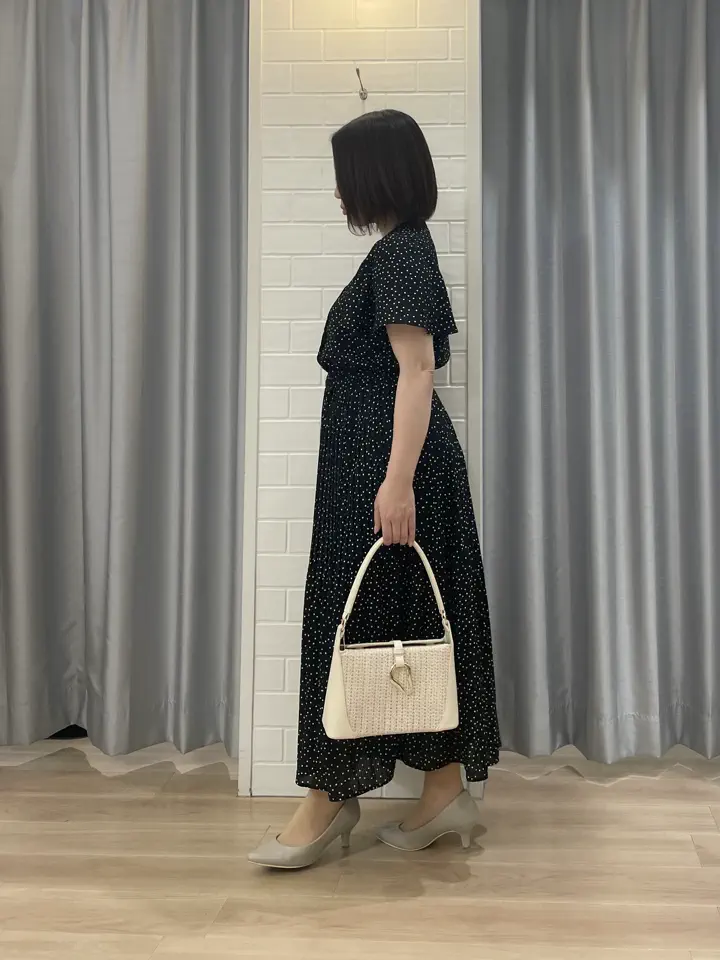 ANY SIS 丸岡 コーディネート画像