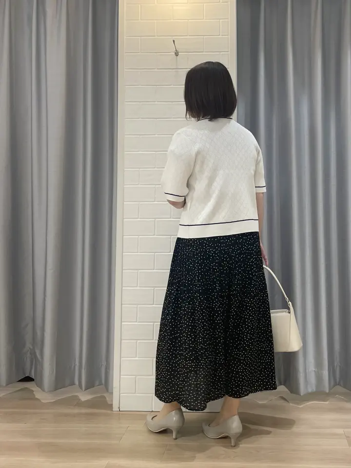 ANY SIS 丸岡 コーディネート画像