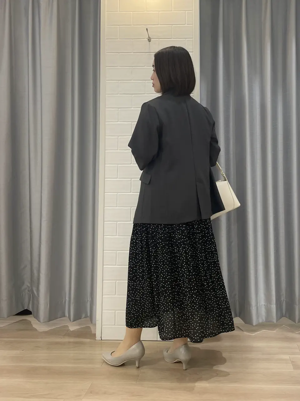 ANY SIS 丸岡 コーディネート画像
