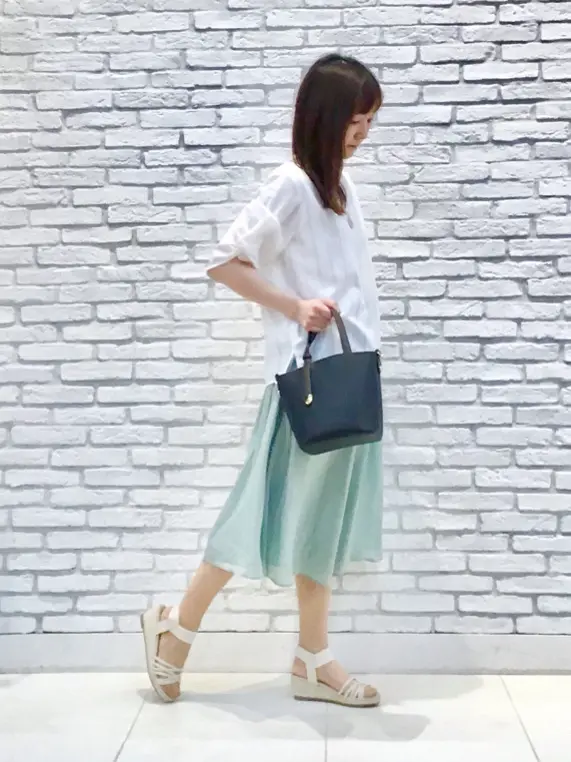  スタッフ コーディネート画像