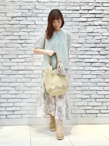 ANY SIS スタッフ コーディネート画像