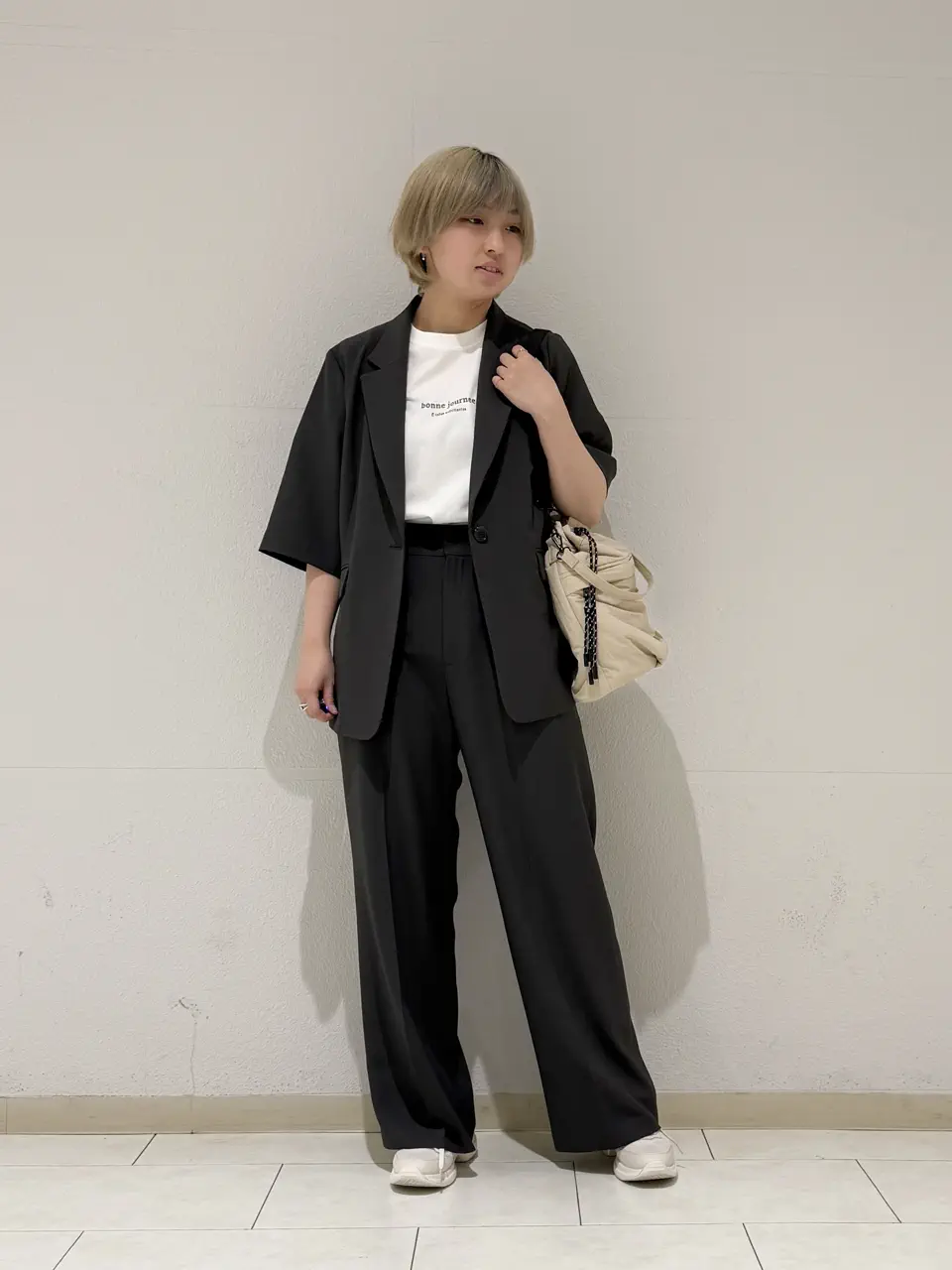 ANY SIS 村上 コーディネート画像