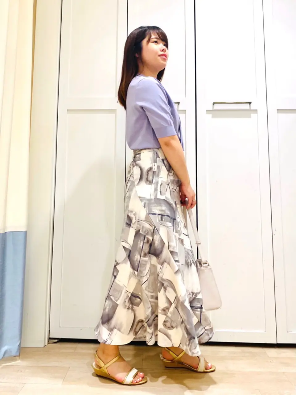 ANY SIS スタッフ コーディネート画像