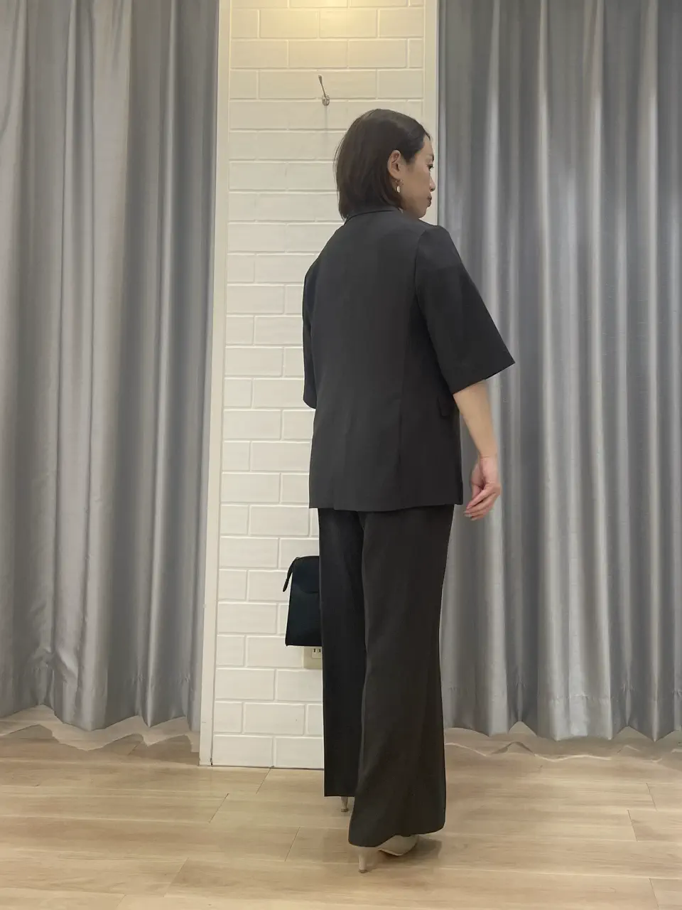ANY SIS 丸岡 コーディネート画像