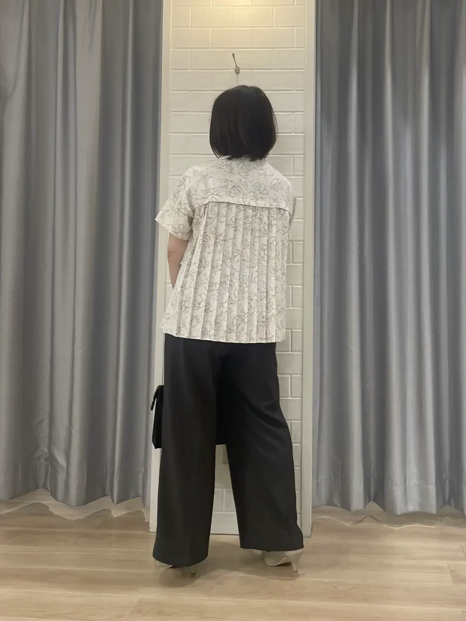 ANY SIS 丸岡 コーディネート画像