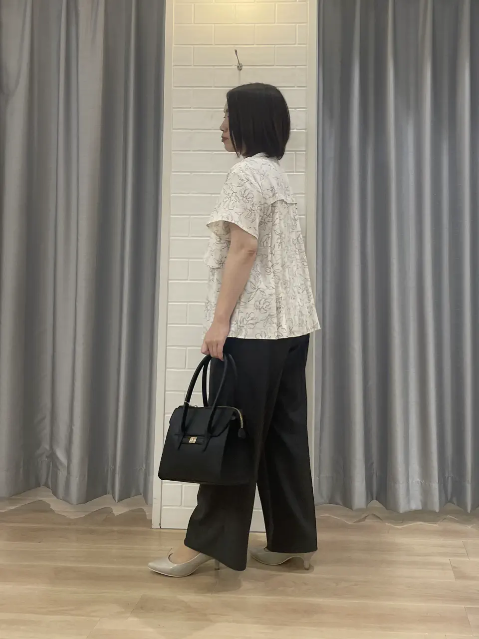 ANY SIS 丸岡 コーディネート画像