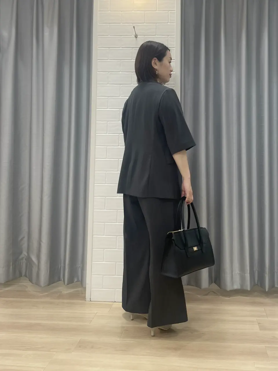 ANY SIS 丸岡 コーディネート画像