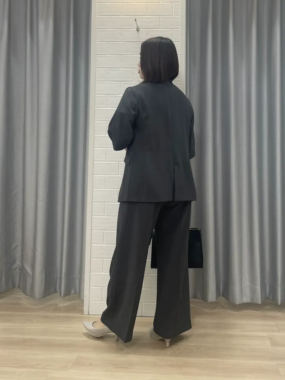 ANY SIS 丸岡 コーディネート画像