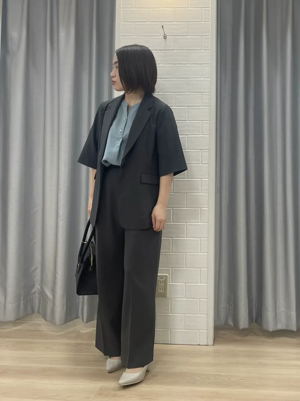 ANY SIS 丸岡 コーディネート画像