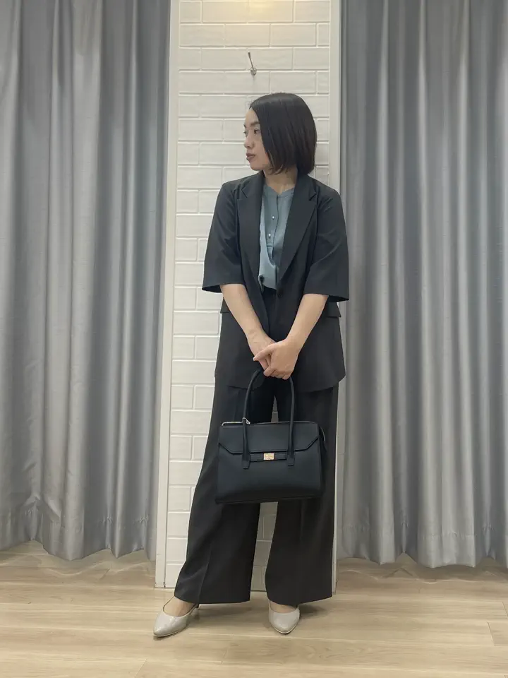 ANY SIS 丸岡 コーディネート画像