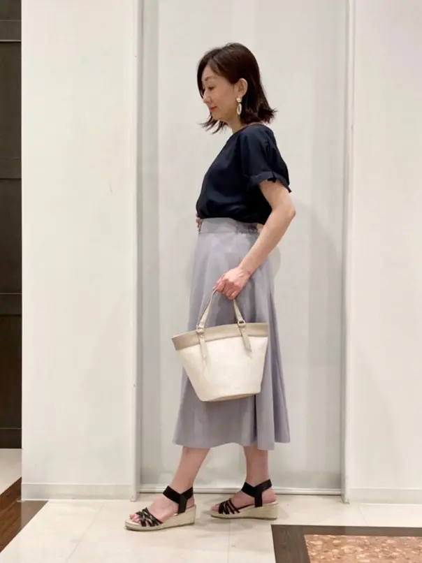 ANY SIS スタッフ コーディネート画像