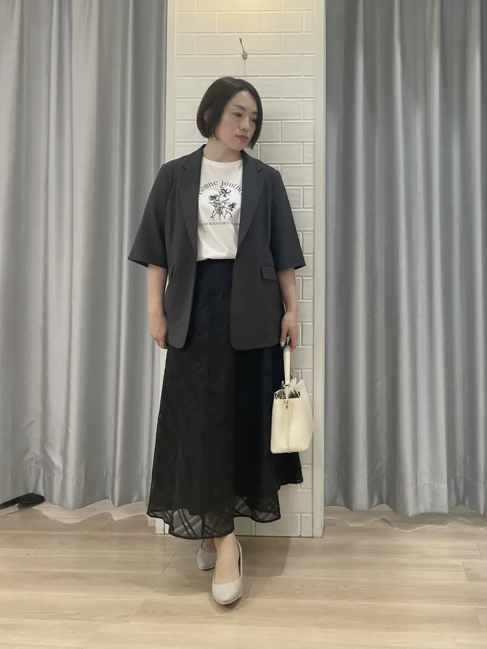ANY SIS 丸岡 コーディネート画像