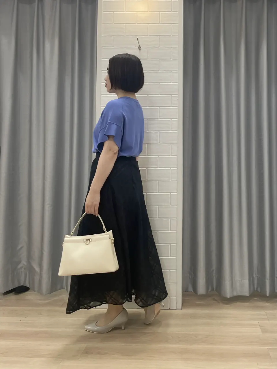 ANY SIS 丸岡 コーディネート画像