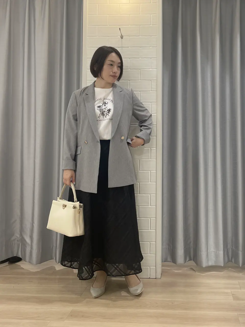 ANY SIS 丸岡 コーディネート画像
