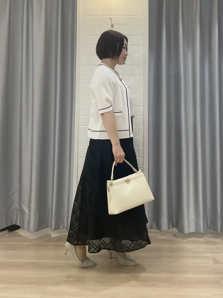 ANY SIS 丸岡 コーディネート画像