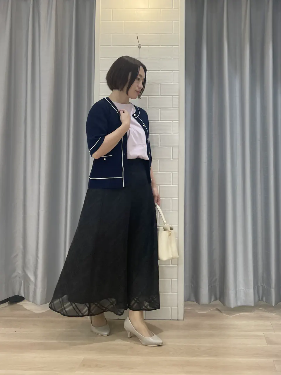ANY SIS 丸岡 コーディネート画像