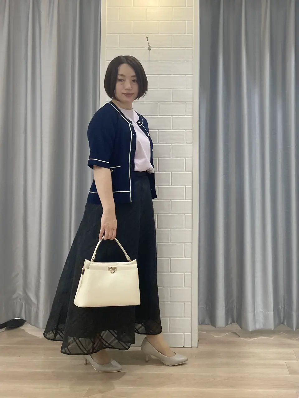 ANY SIS 丸岡 コーディネート画像