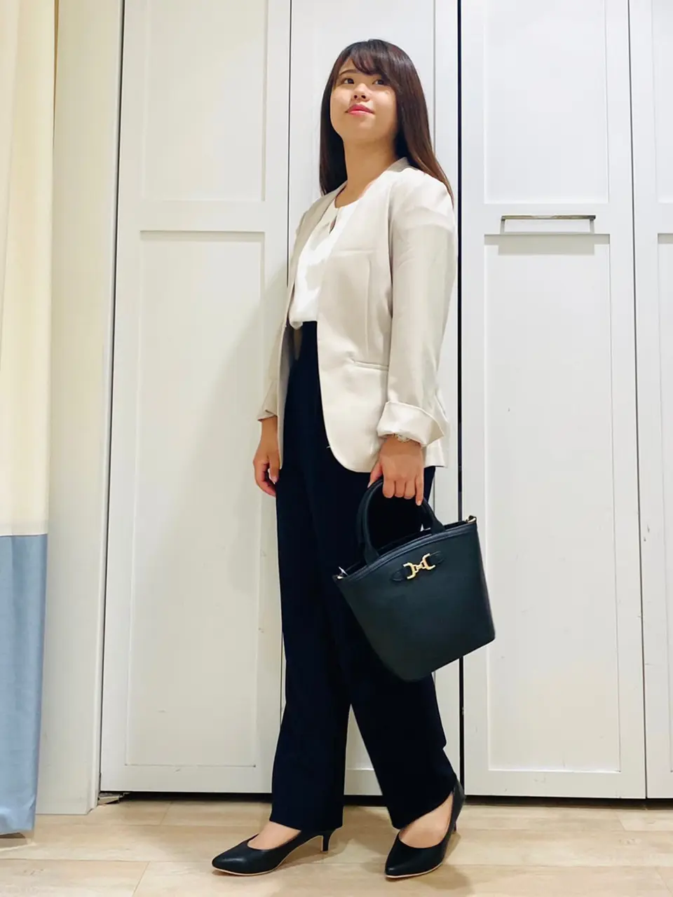 ANY SIS スタッフ コーディネート画像