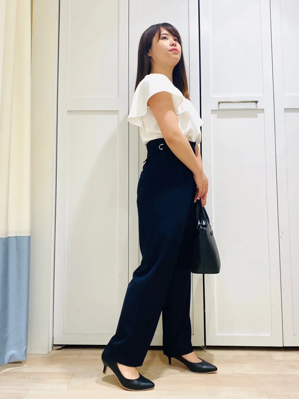 ANY SIS スタッフ コーディネート画像