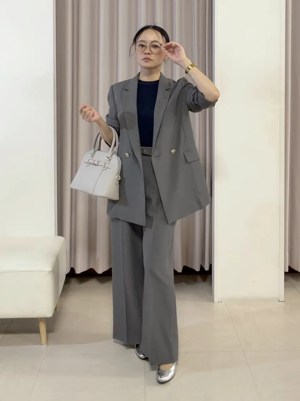 ANY SIS ナラ コーディネート画像