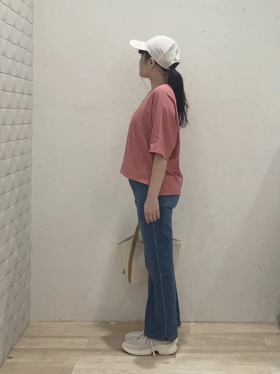 ANY SIS 川根　彩 コーディネート画像