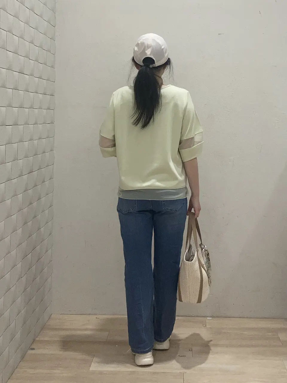 ANY SIS 川根　彩 コーディネート画像