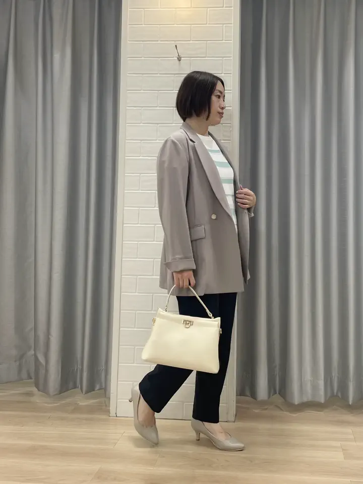 ANY SIS 丸岡 コーディネート画像