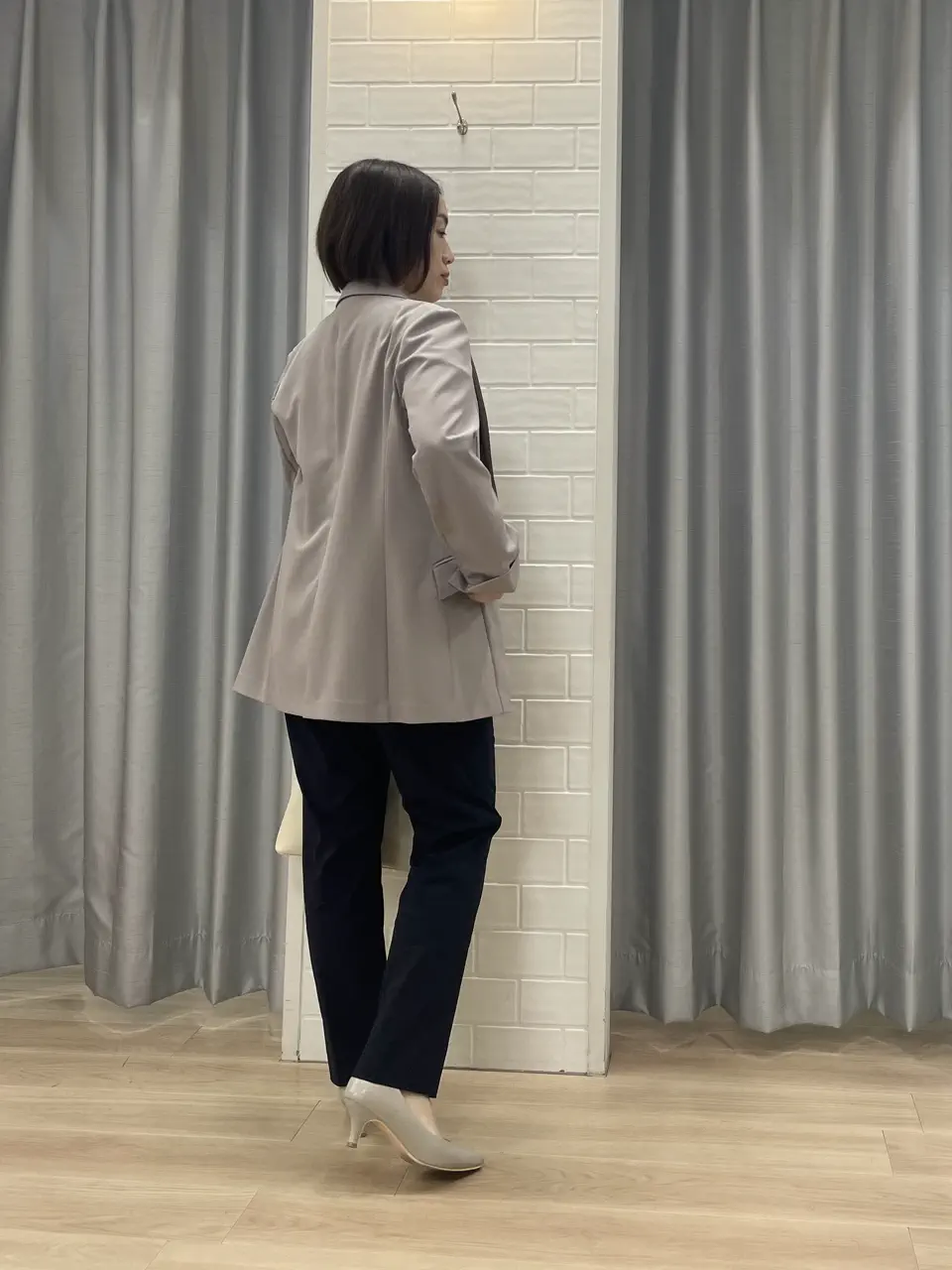 ANY SIS 丸岡 コーディネート画像