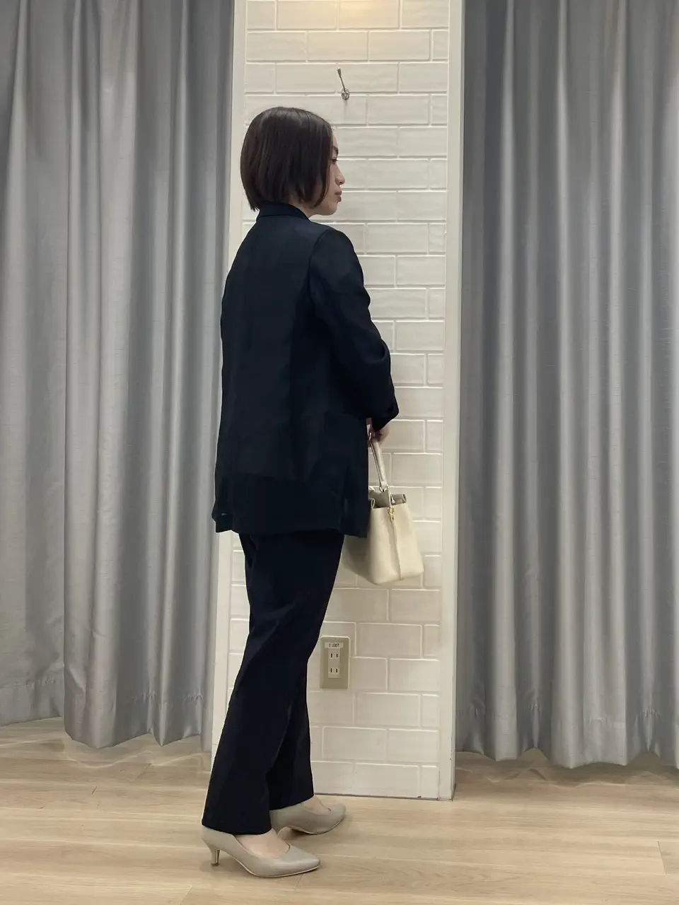 ANY SIS 丸岡 コーディネート画像