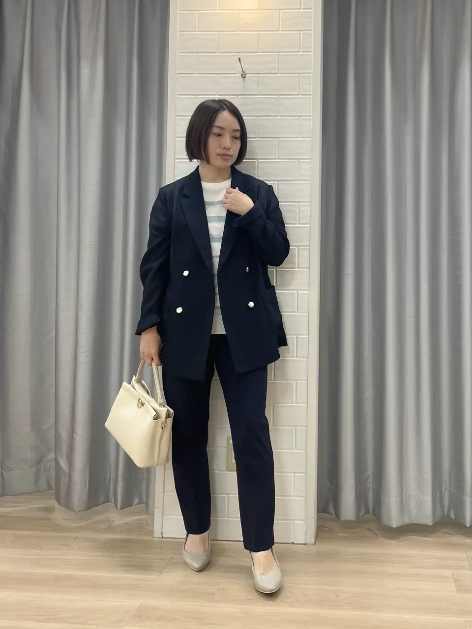 ANY SIS 丸岡 コーディネート画像