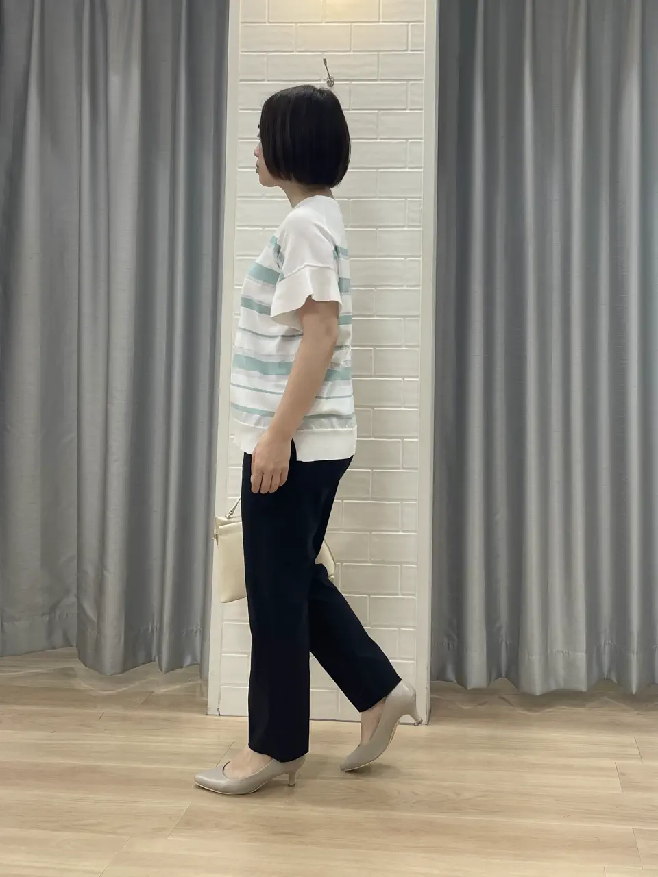 ANY SIS 丸岡 コーディネート画像