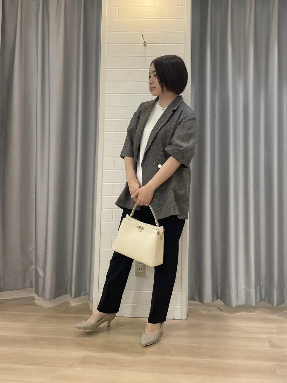 ANY SIS 丸岡 コーディネート画像